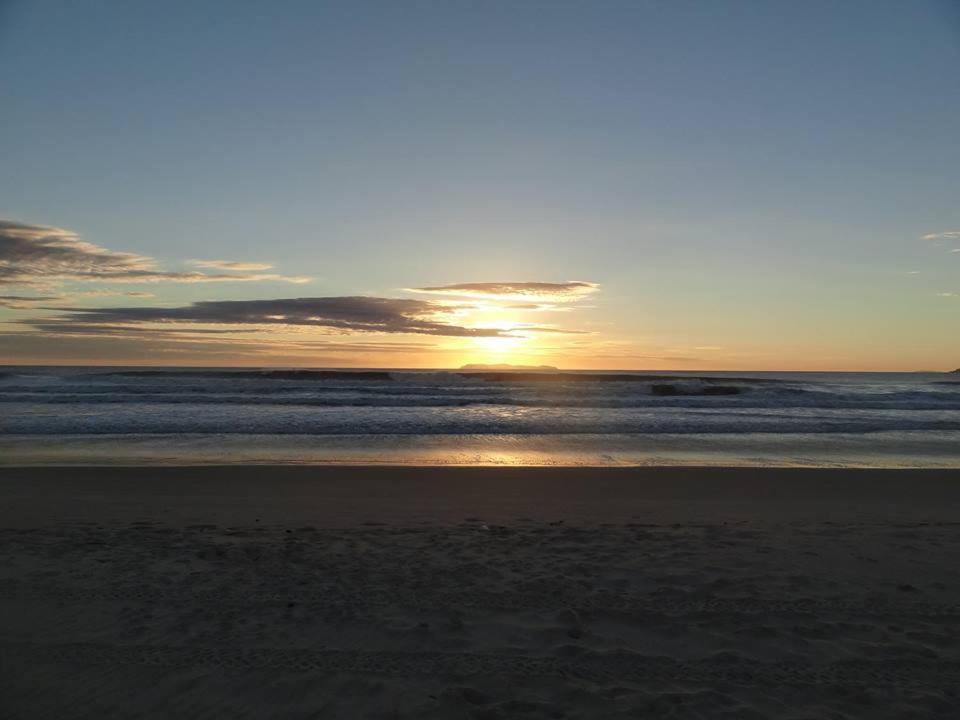 Casa De Praia Em Bombinhas Beach House Buitenkant foto